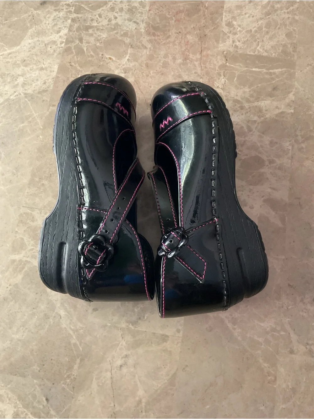 Dansko girls' black patent leather Mary Jane clogs Sz EU 28 US 11-11 1/2